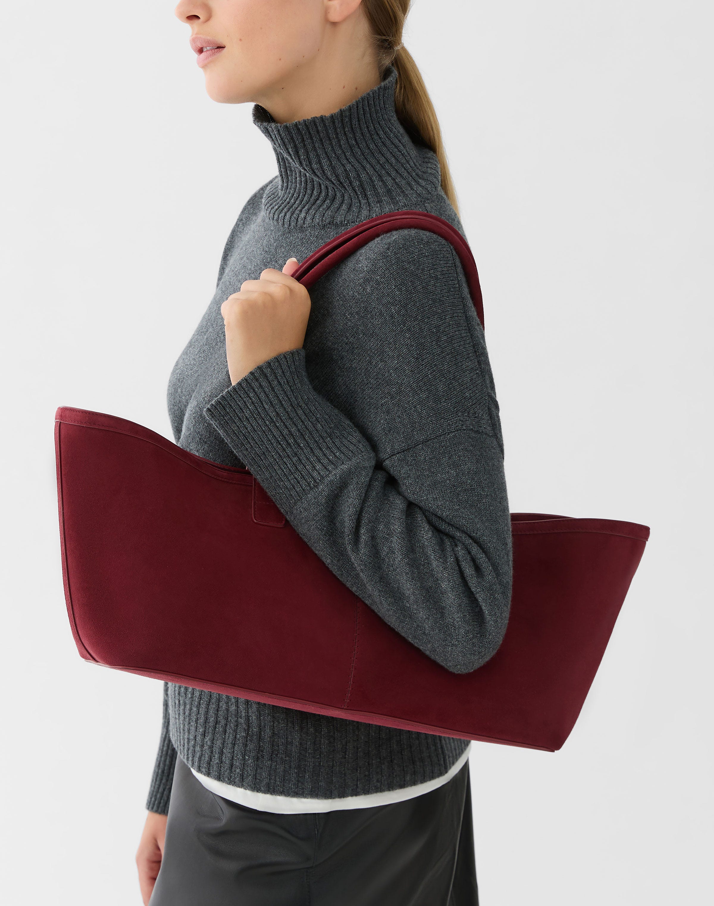 Suede East West L Tote
