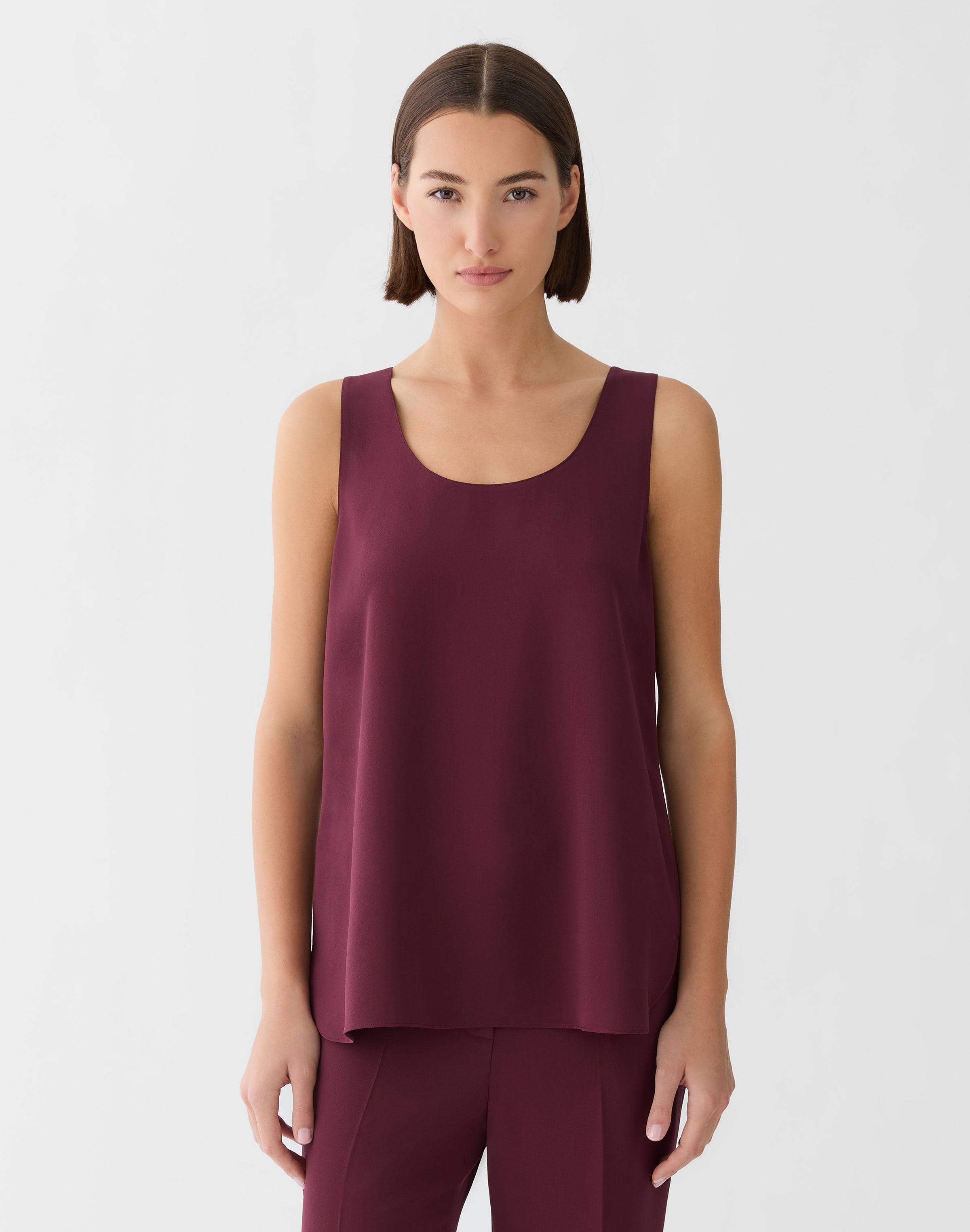 Responsible Finesse Crepe Sleeveless Blouse