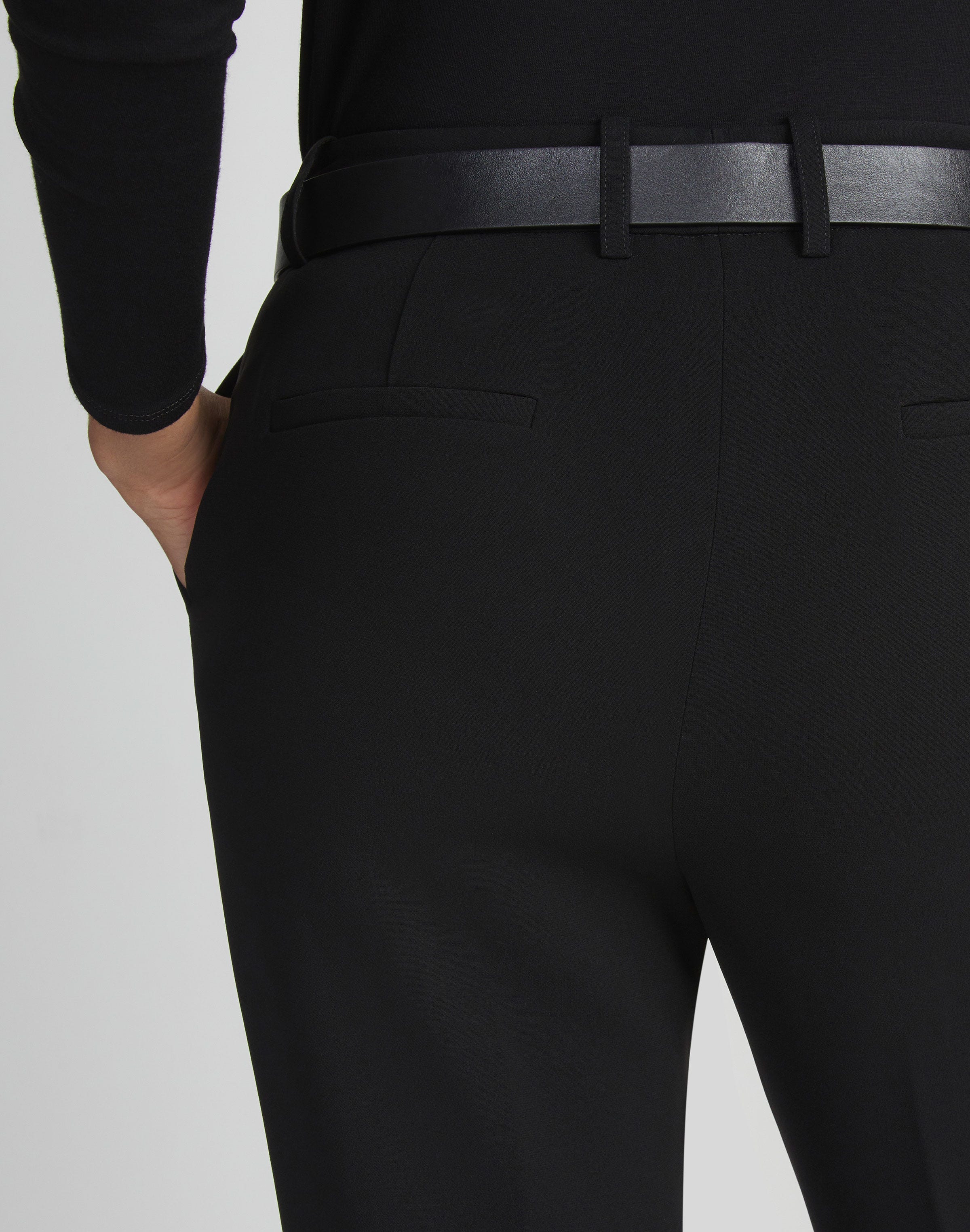 Finesse Crepe Clinton Ankle Pant