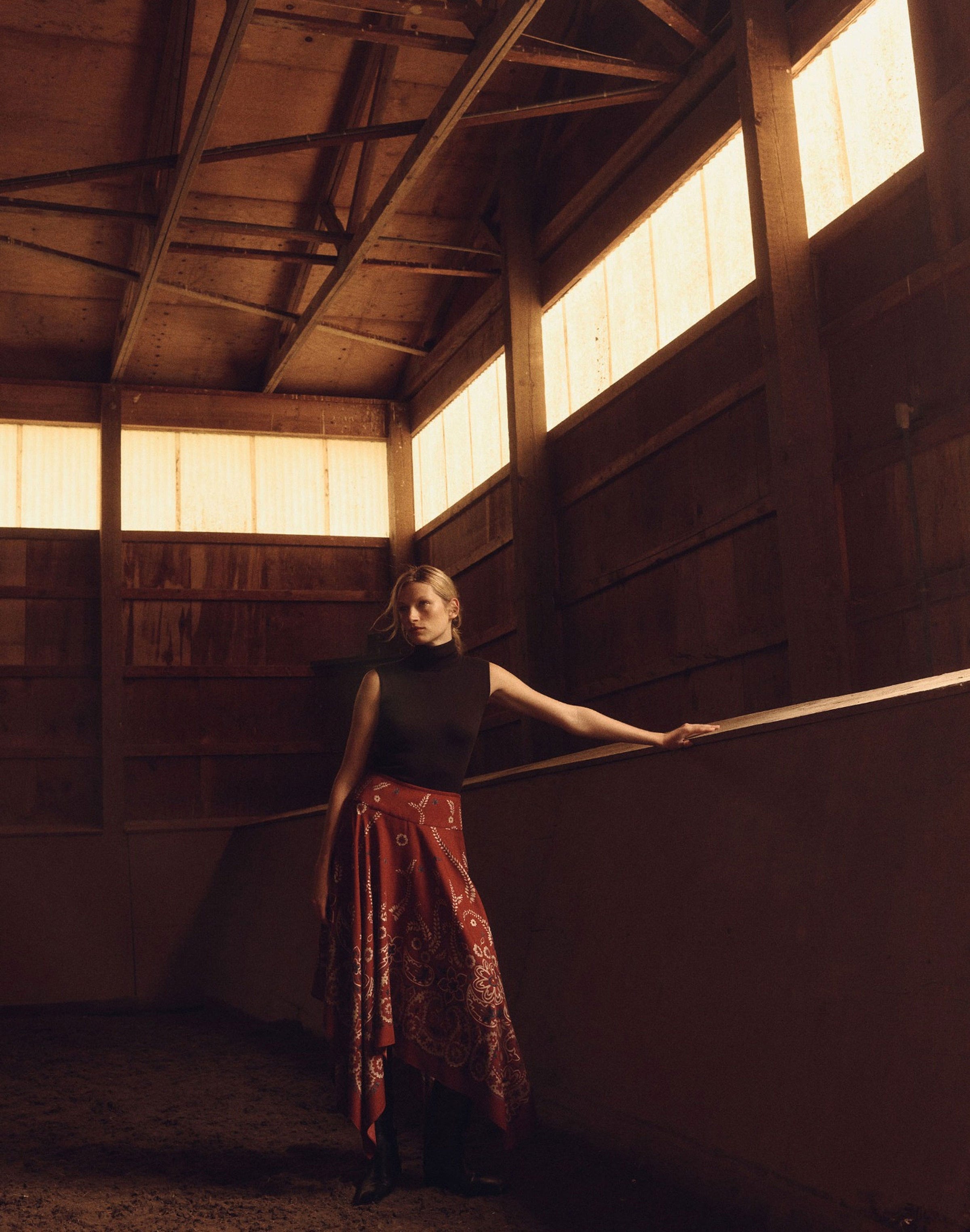Matte Crepe Knit Shell and Bandana Print Wool-Silk Skirt