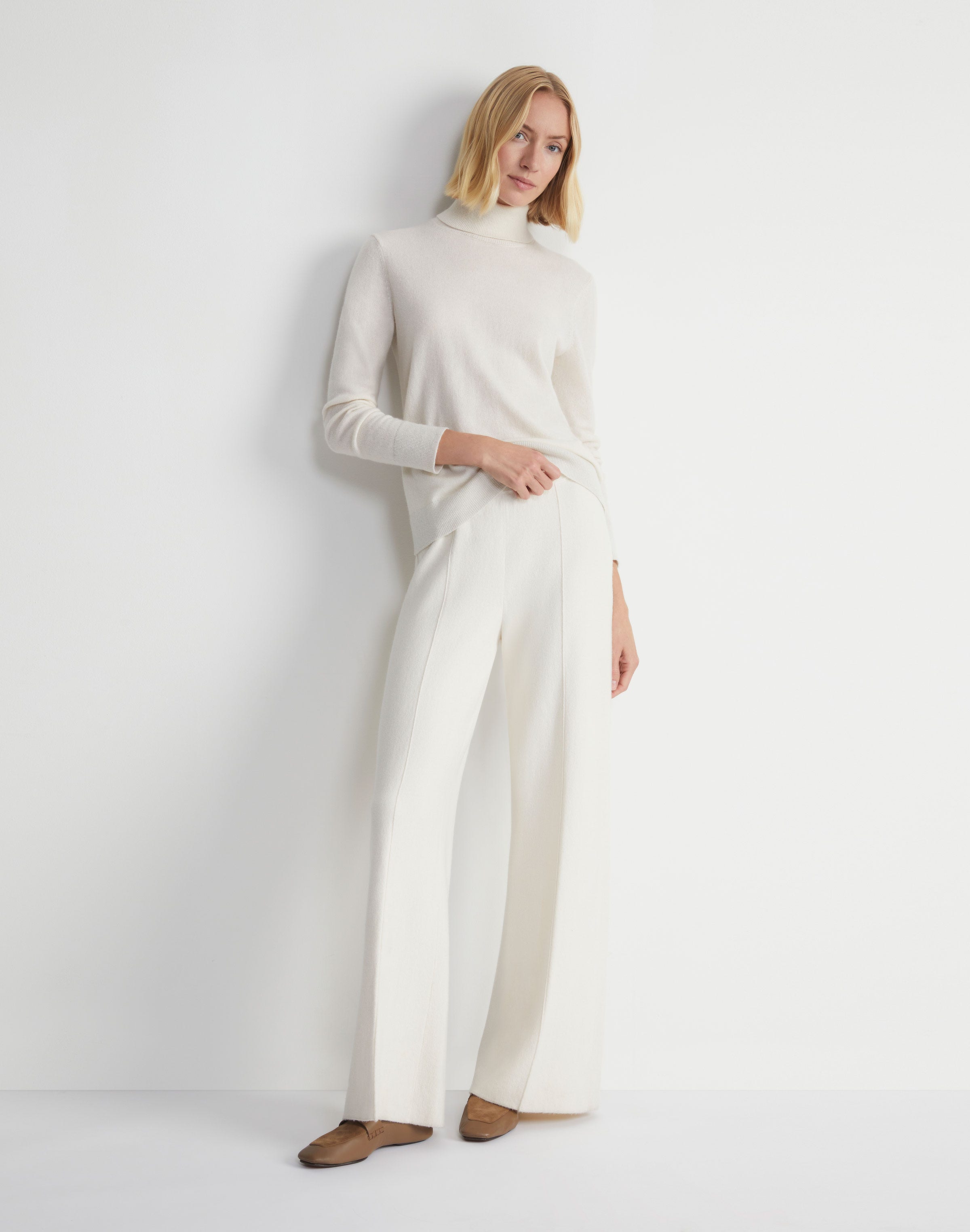 Plus-Size Cashmere Turtleneck Sweater